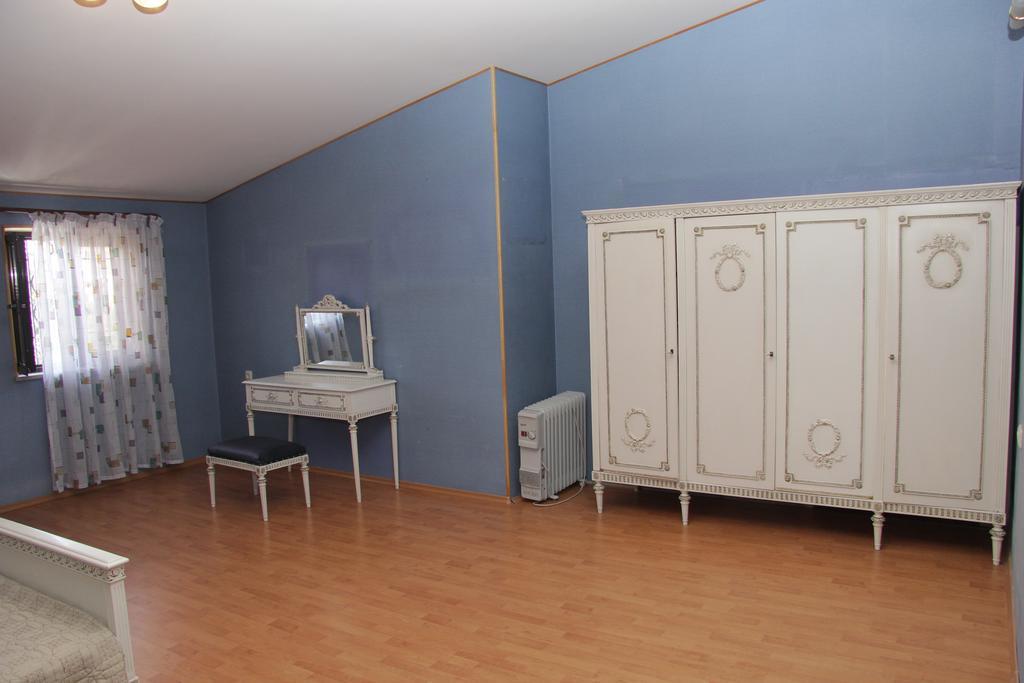 Rafael Hostel Ереван Экстерьер фото