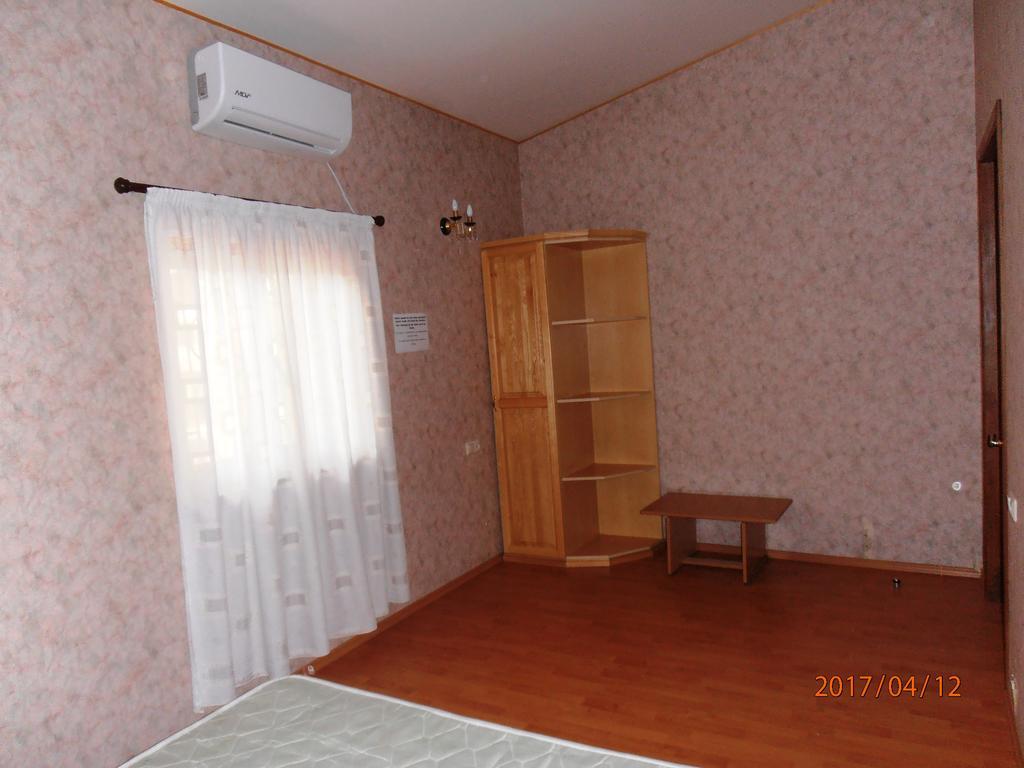 Rafael Hostel Ереван Экстерьер фото