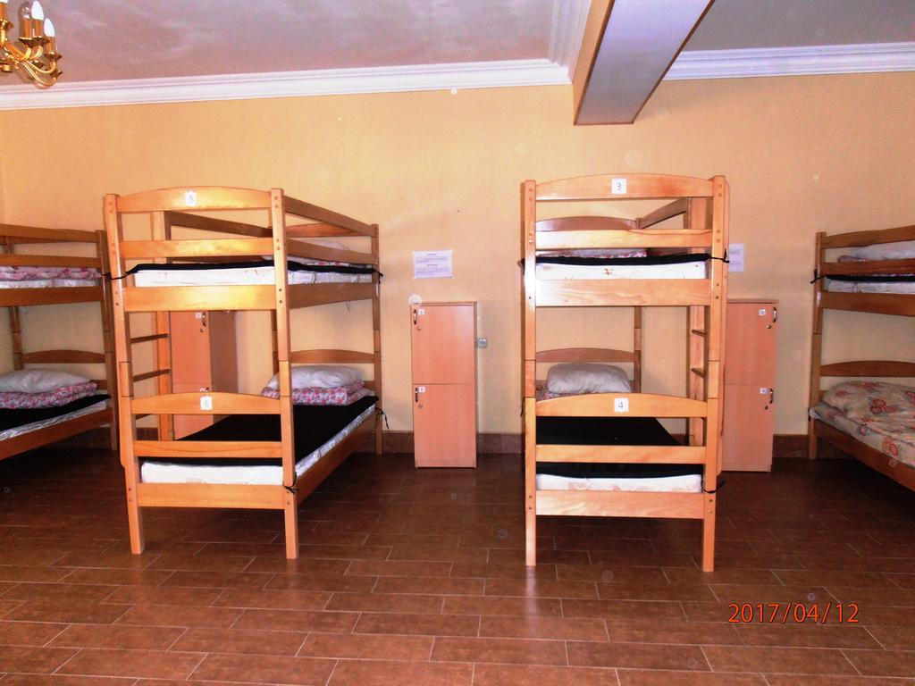 Rafael Hostel Ереван Экстерьер фото