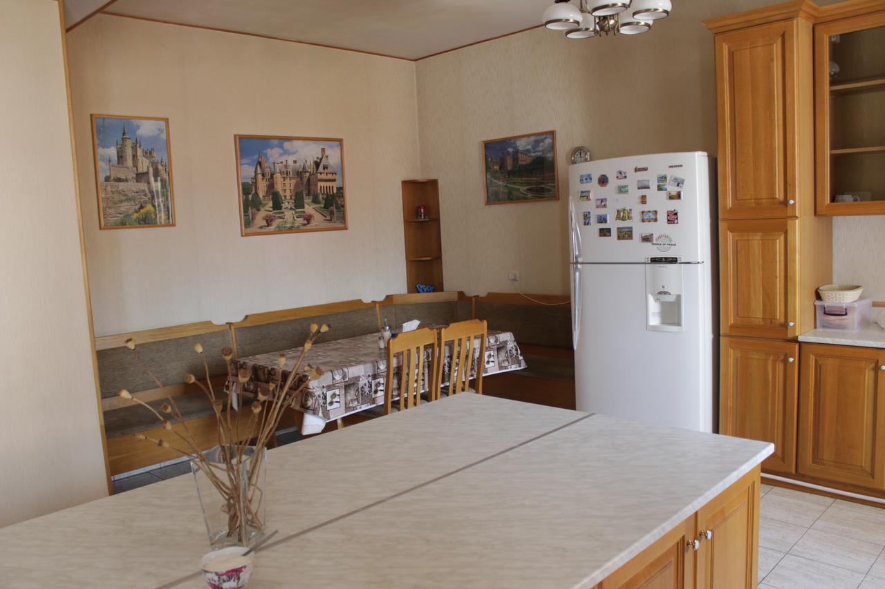 Rafael Hostel Ереван Экстерьер фото