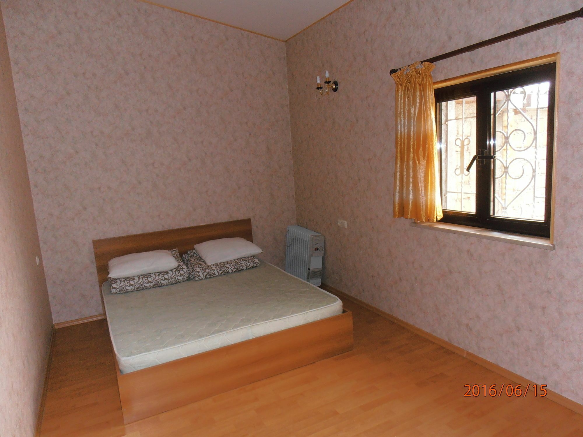 Rafael Hostel Ереван Экстерьер фото